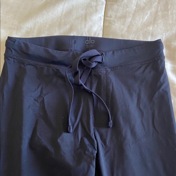 ALO Yoga Black High-Waist Leggings - Picture 5 of 5